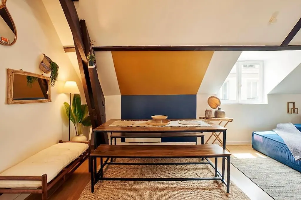 Bourgon Flat Apartment Paris