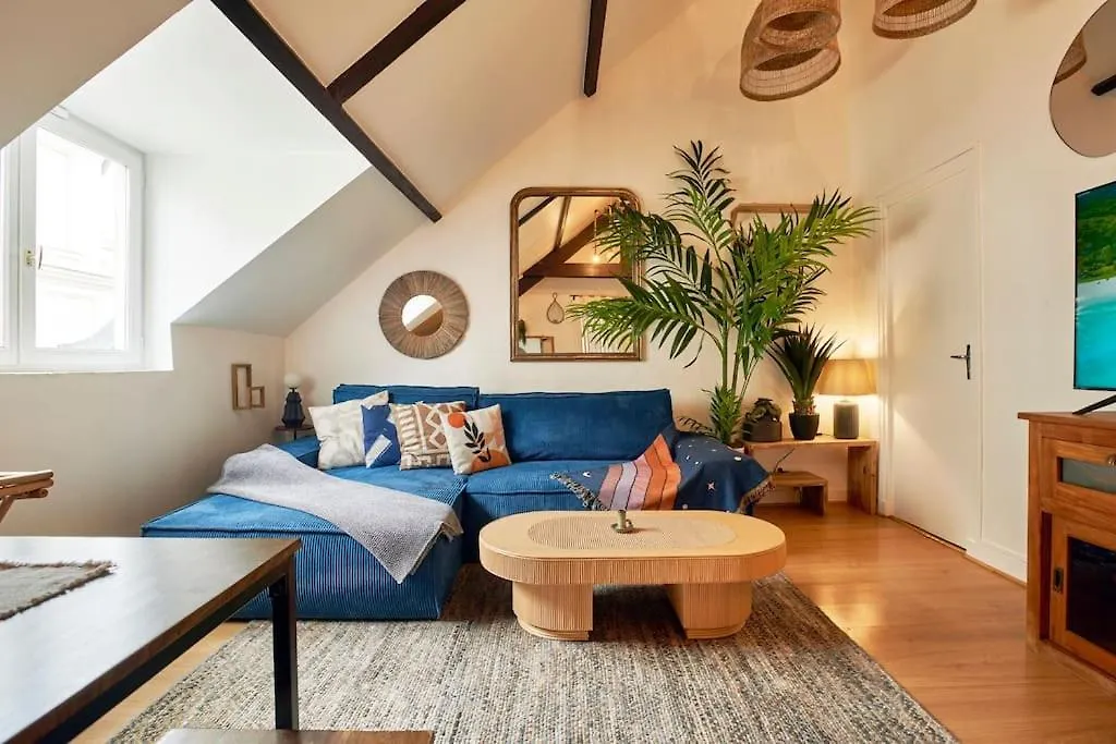 Bourgon Flat Apartment Paris