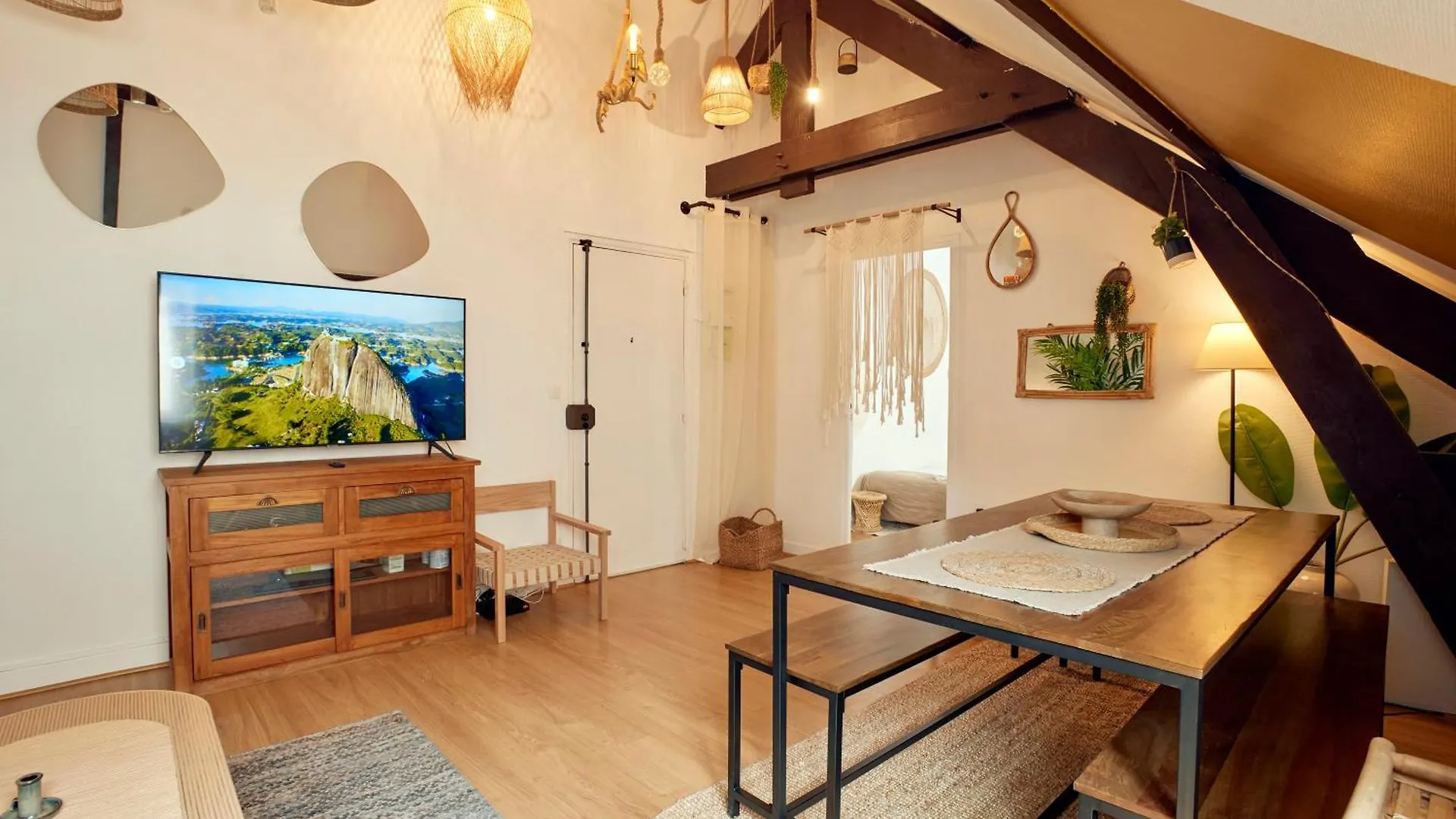 Bourgon Flat Apartment Paris